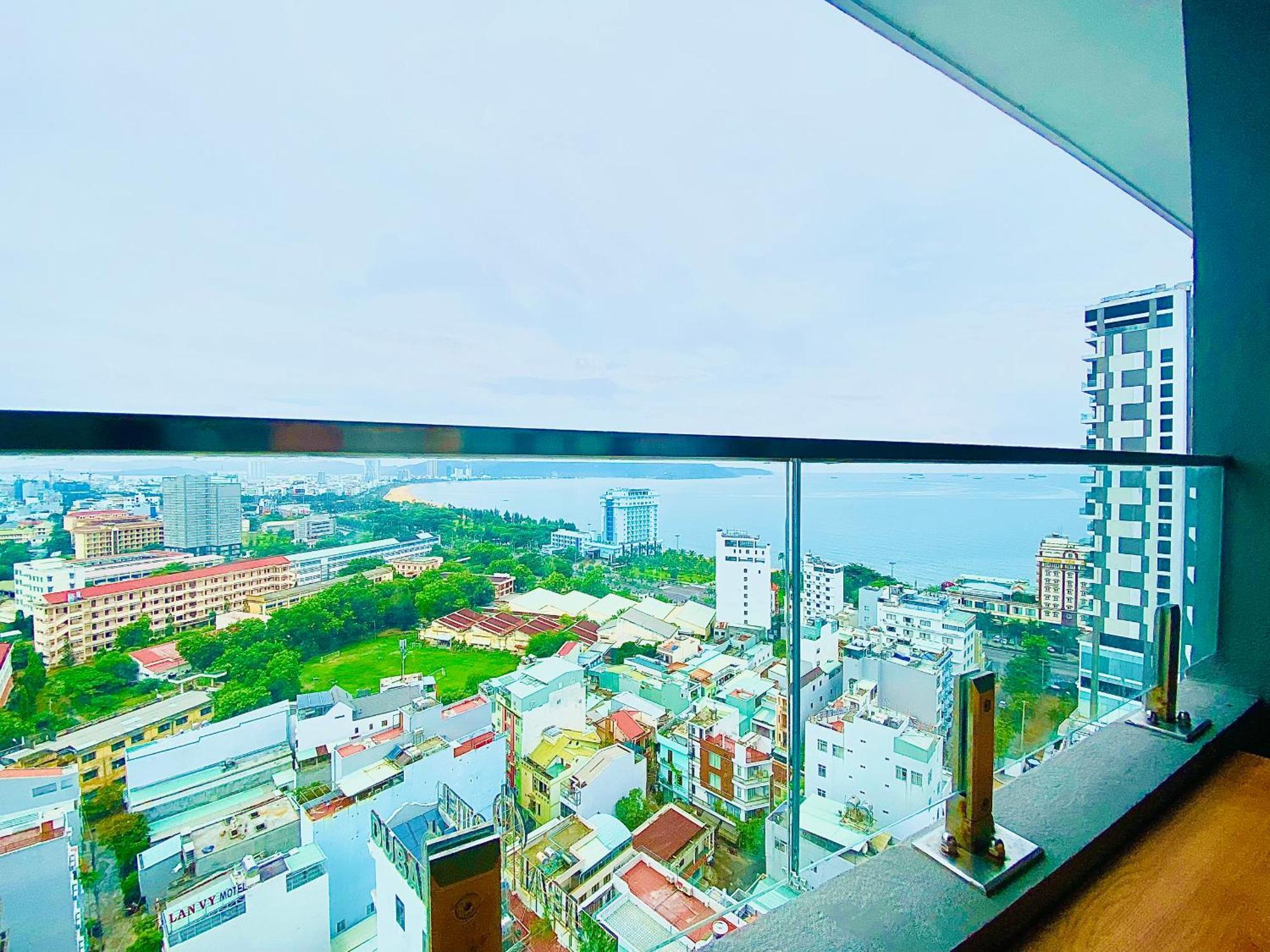 The Sun Beach - Flc Sea Tower Quy Nhon Exterior foto